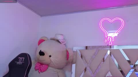 Jazmin  online show from 3, 12, 2025