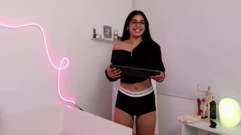 Jazmin online show from 20, 12, 2025