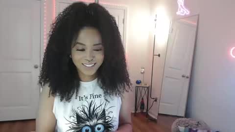 Snapshot of jazminefox chatting on 3, 3, 2026 Jazmine Fox online show from 3, 3, 2026