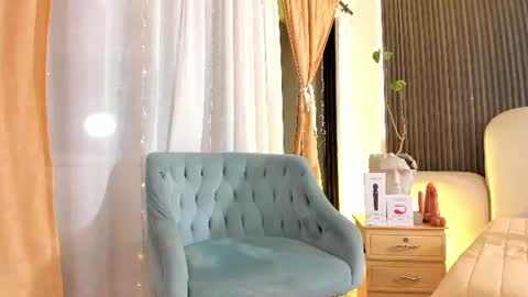 Jazmin online show from 13, 7, 2026
