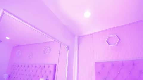 Jazminrusso  online show from 5, 2, 2026