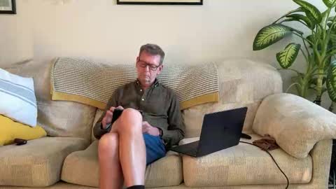 Snapshot of jcar57 chatting on 17, 11, 2025 Jon online show from 17, 11, 2025