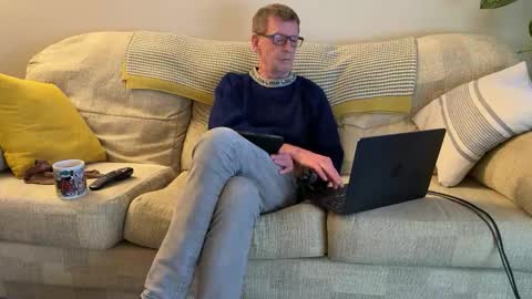 Snapshot of jcar57 chatting on 23, 11, 2025 Jon online show from 23, 11, 2025