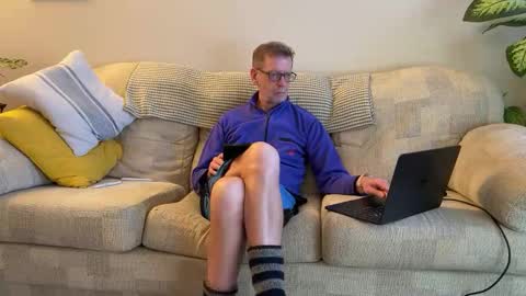 Snapshot of jcar57 chatting on 15, 12, 2025 Jon online show from 15, 12, 2025