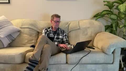 Snapshot of jcar57 chatting on 5, 1, 2026 Jon online show from 5, 1, 2026