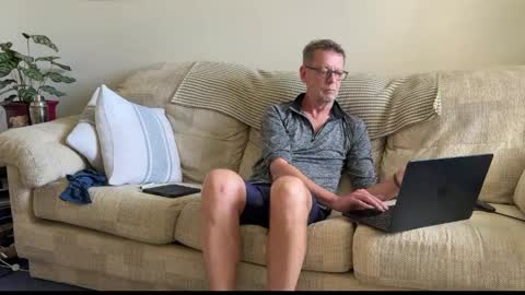 Snapshot of jcar57 chatting on 21, 4, 2026 Jon online show from 21, 4, 2026