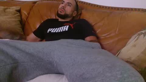 Snapshot of jcmax305 chatting on 17, 2, 2025 JcMax305 online show from 17, 2, 2025