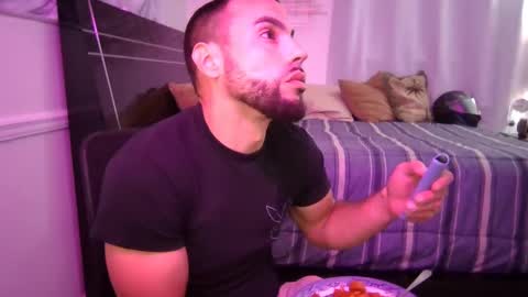 Snapshot of jcmax305 chatting on 8, 3, 2025 JcMax305 online show from 8, 3, 2025