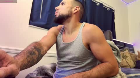 Snapshot of jcmax305 chatting on 12, 9, 2025 JcMax305 online show from 12, 9, 2025