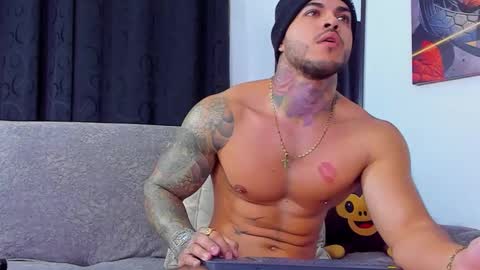 Jean  axelcrow       Modelo Independiente online show from 24, 1, 2025