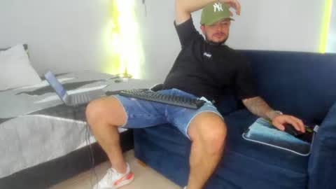 Jean alex  online show from 30, 6, 2026