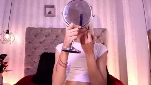 Snapshot of jeanne_holland chatting on 13, 7, 2026 Jeanne Holland online show from 13, 7, 2026
