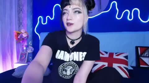 Snapshot of jeannesabatier chatting on 14, 5, 2026 Jean online show from 14, 5, 2026