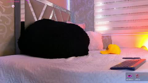 Snapshot of jeanpoolsex chatting on 25, 4, 2026 jeanpoolsex online show from 25, 4, 2026