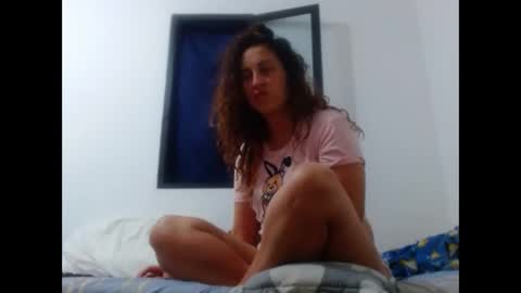 Snapshot of jeans_and_emma chatting on 22, 9, 2025 jeans_and_emma online show from 22, 9, 2025