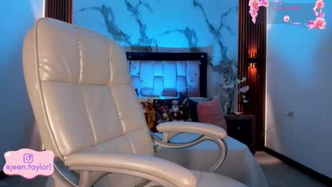 Jeen Taylor online show from 24, 11, 2025