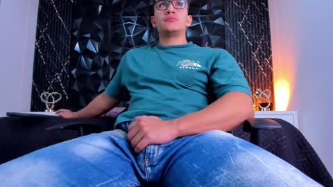 Snapshot of jeffdaltton chatting on 20, 10, 2025 Jeff online show from 20, 10, 2025