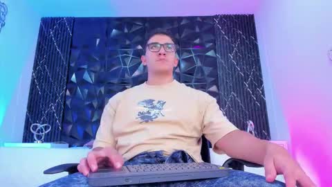 Snapshot of jeffdaltton chatting on 25, 10, 2025 Jeff online show from 25, 10, 2025