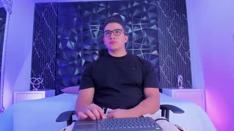 Snapshot of jeffdaltton chatting on 27, 10, 2025 Jeff online show from 27, 10, 2025