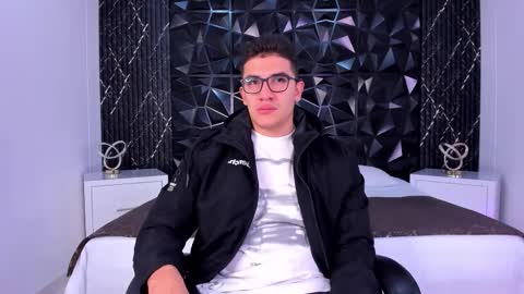 Snapshot of jeffdaltton chatting on 14, 11, 2025 Jeff online show from 14, 11, 2025