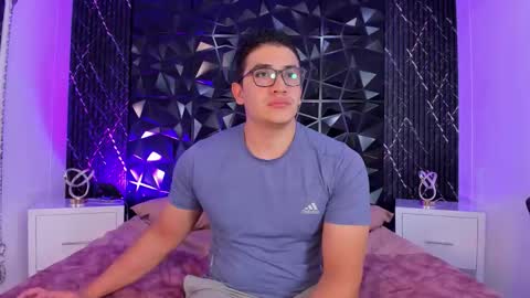 Snapshot of jeffdaltton chatting on 15, 12, 2025 Jeff online show from 15, 12, 2025