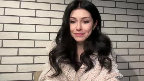 Snapshot of jeffreycola chatting on 29, 11, 2025 jennifer bones online show from 29, 11, 2025