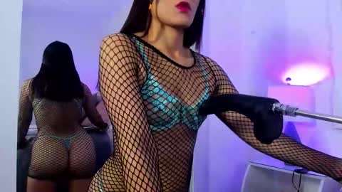 Snapshot of jehnmorris chatting on 27, 11, 2025 Jehn online show from 27, 11, 2025