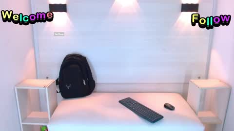 Snapshot of jeic_18 chatting on 9, 9, 2025 jeic 18 online show from 9, 9, 2025