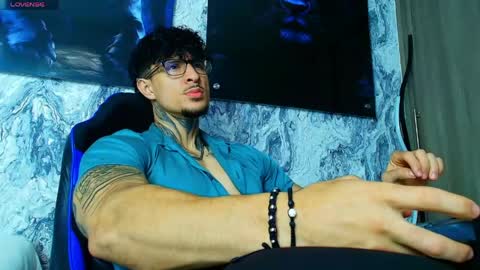 Snapshot of jeins_carter chatting on 14, 4, 2026 JC online show from 14, 4, 2026