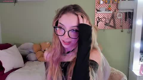 Snapshot of jelly_w5 chatting on 3, 6, 2026 Jelly online show from 3, 6, 2026