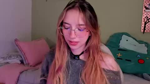 Snapshot of jelly_w5 chatting on 23, 7, 2026 Jelly online show from 23, 7, 2026