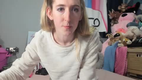 Snapshot of jenbydoll chatting on 6, 1, 2025 JenbyDoll online show from 6, 1, 2025