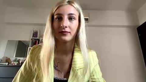 Snapshot of jenetrigg chatting on 13, 7, 2026 Joani online show from 13, 7, 2026
