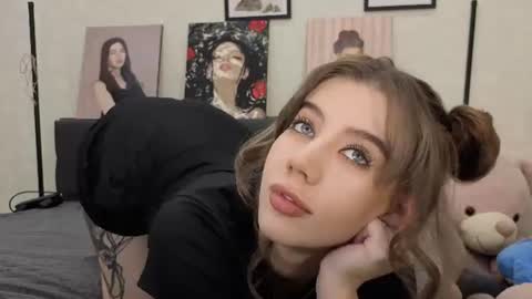 Snapshot of jenie_fire chatting on 4, 7, 2026 Dolly online show from 4, 7, 2026