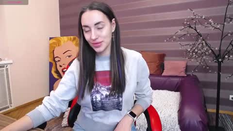 Snapshot of jeniferstone chatting on 5, 2, 2025 Kira online show from 5, 2, 2025