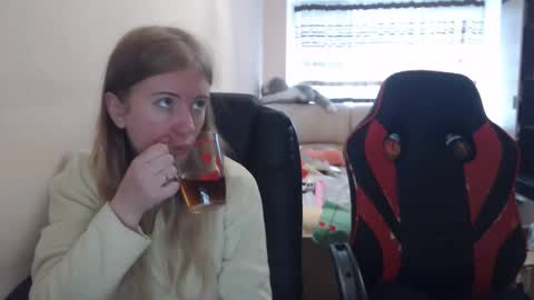 JenisAndPeter online show from 7, 11, 2025