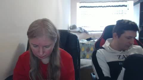 JenisAndPeter online show from 11, 4, 2026