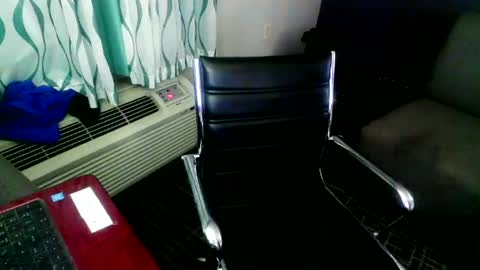 Jenna Cross online show from 9, 12, 2024