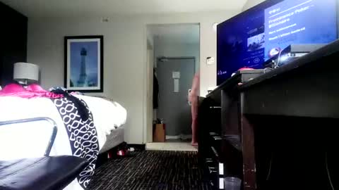 Jenna Cross online show from 2, 2, 2025