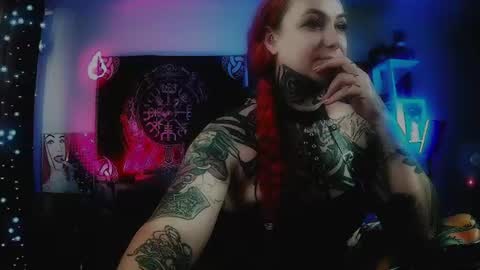 Snapshot of jennalovvee chatting on 24, 6, 2026 Mrs. Jenna online show from 24, 6, 2026