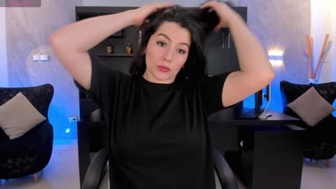 Snapshot of jennaolson chatting on 15, 1, 2025 Jenna Olson online show from 15, 1, 2025