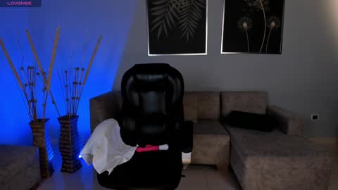 Snapshot of jennaolson chatting on 6, 2, 2025 Jenna Olson online show from 6, 2, 2025