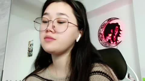 Snapshot of jennatyan chatting on 7, 12, 2024 JENNA online show from 7, 12, 2024