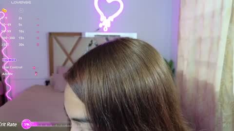Snapshot of jenner_tay chatting on 28, 1, 2025 jenner online show from 28, 1, 2025