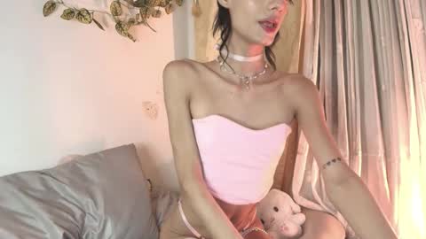 Snapshot of jennie_minatozaki chatting on 27, 2, 2026 s new account online show from 27, 2, 2026