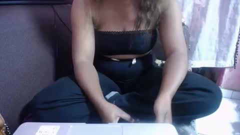 Snapshot of jenniella chatting on 11, 9, 2025 jenniella online show from 11, 9, 2025