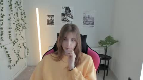 Snapshot of jenniestar chatting on 26, 4, 2026 Karla online show from 26, 4, 2026