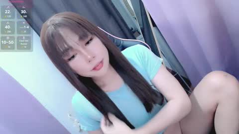 Snapshot of jenniethetg69 chatting on 7, 11, 2025 jennie online show from 7, 11, 2025