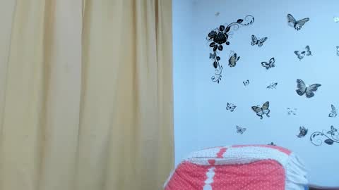 Snapshot of jenniferloveyou chatting on 1, 3, 2026 jenniferloveyou online show from 1, 3, 2026