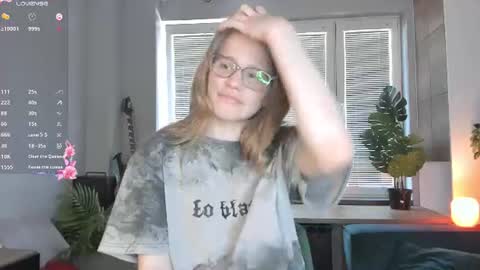 Snapshot of jenniferrakow chatting on 23, 6, 2026 Sofia online show from 23, 6, 2026